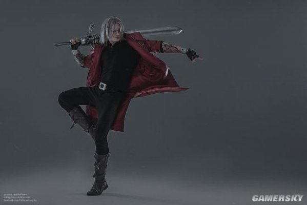 《鬼泣5》假发变装达人：轻松变身但丁！