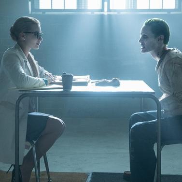 《小丑2》票房亏的钱 都够华纳再拍一部超英片 《小丑2》票房亏的钱 都够华纳再拍一部超英片