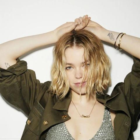 选角如何,DC电影超女,明日之女开拍,米莉·阿尔柯克等加盟引期待