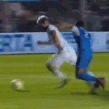 FIFA18 UT周最佳阵容：阿奎罗、迪巴拉领衔，谁将登顶？