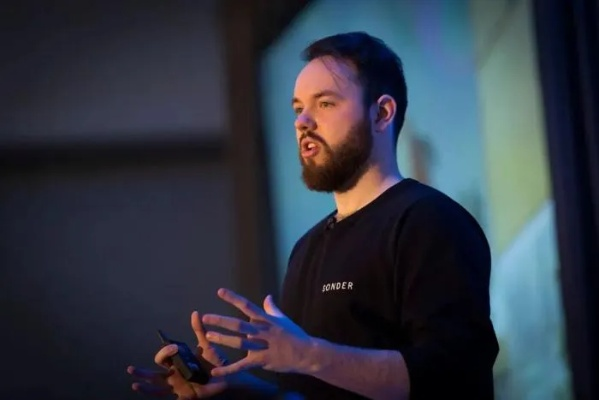 《CB创始人痛失创业梦，战争机器之父公司倒闭》