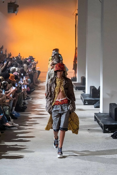 《全球潮流先锋,探索无国界游戏时尚》 《全球潮流先锋,探索无国界游戏时尚》