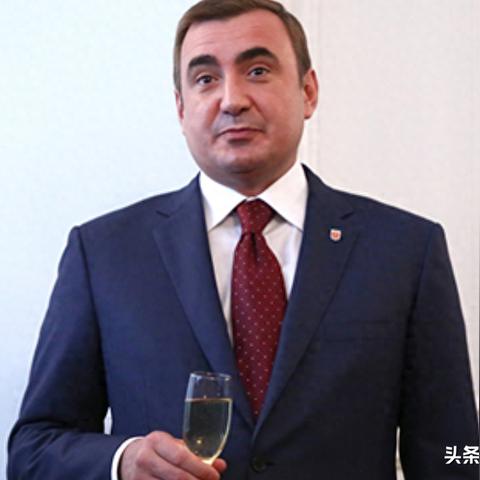 《最终幻想10》高清重制版：日与夜新篇章，经典再现！