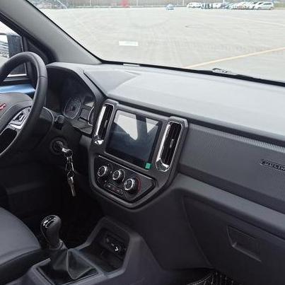 《心动小镇轻松换车：一键升级你的专属座驾》