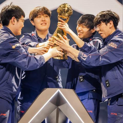 BLG败北T1！季中冠军赛淘汰赛BLG 0:3惨遭淘汰，败者组再战！