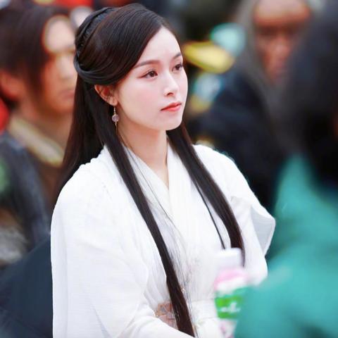 《仙剑奇侠传》阿奴定妆照:俏皮仙子美颜曝光 《仙剑奇侠传》阿奴定妆照:俏皮仙子美颜曝光