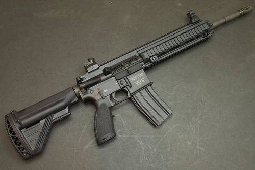 《绝地求生》新版本压枪攻略：快速开镜射击技巧解析，轻松上分！