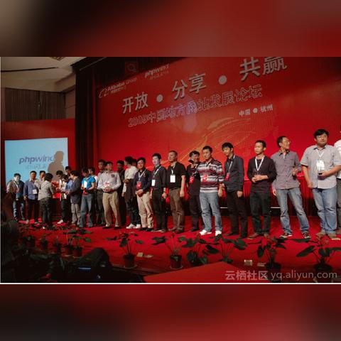 《世界之外》周年狂欢来袭！独家福利大放送