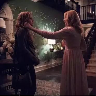 《哥特王朝:重制版》600角色沉浸式体验,探索压抑游戏世界新境界 《哥特王朝:重制版》600角色沉浸式体验,探索压抑游戏世界新境界