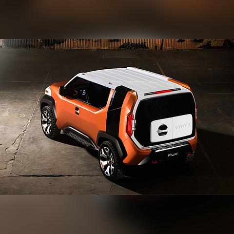 《最终幻想7：重生》剧情揭秘：沉浸式体验新视角，探索未知的奇幻世界