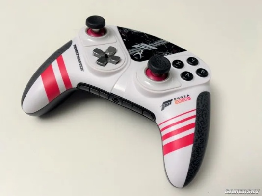 《极限竞速5》限量版手柄首发!独家体验极致操控新高度 《极限竞速5》限量版手柄首发!独家体验极致操控新高度