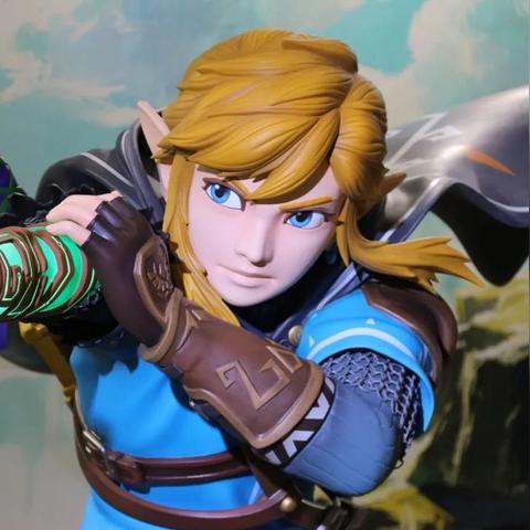 《塞尔达：荒野之息》林克与塞尔达雕像限量版，收藏必备大师级艺术品