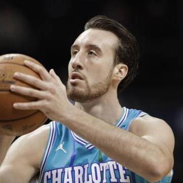 《蜘蛛侠：迈尔斯》媒体盛赞，独家揭秘迈尔斯成长之路