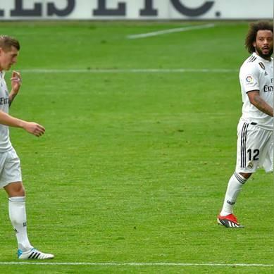 《FIFA 20》革新足球竞技，实时战术调整升级！