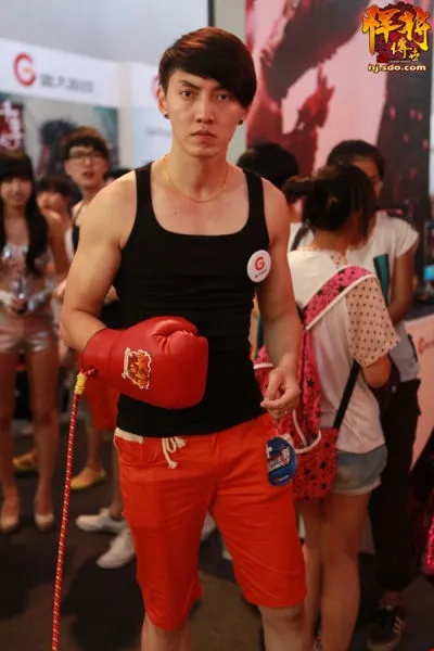 雷霆激战,猛男裸拳对决,热血一击创传奇 雷霆激战,猛男裸拳对决,热血一击创传奇