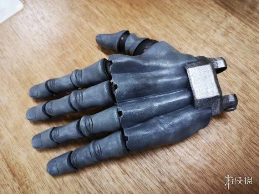 纸板巧匠重现《只狼》义手,匠心独运打造全新纸艺传奇 纸板巧匠重现《只狼》义手,匠心独运打造全新纸艺传奇