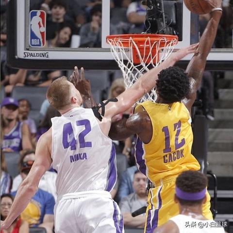 《魔兽争霸3》原版重现，老玩家泪目新体验！