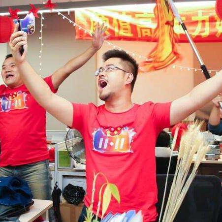 R星员工加班实况：周时不超过50小时，高额加班费揭秘