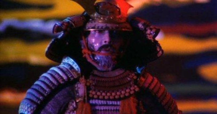 日本武士激战神秘怪兽，绝技对决新视角呈现