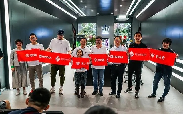 吃鸡热潮席卷，公司力推全平台覆盖新体验