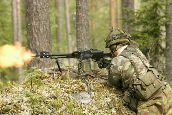 PKM轻机枪升级秘籍：解锁极致火力新境界