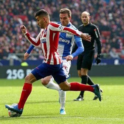 《耻辱2》PC画质升级揭秘：中等画质完美呈现新境界