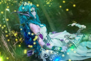 游戏COS盛宴：俄罗斯美女演绎刀锋女王风采，惊艳再现新风尚