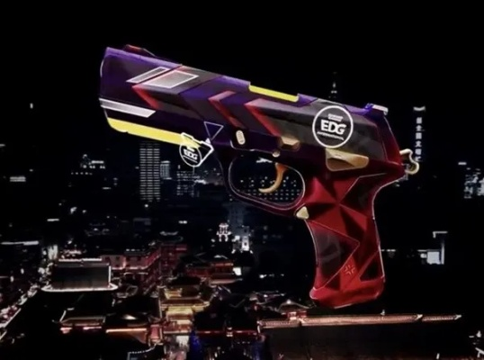 EDG战队手枪外媒盛赞,无畏新锐力作惊艳亮相 EDG战队手枪外媒盛赞,无畏新锐力作惊艳亮相