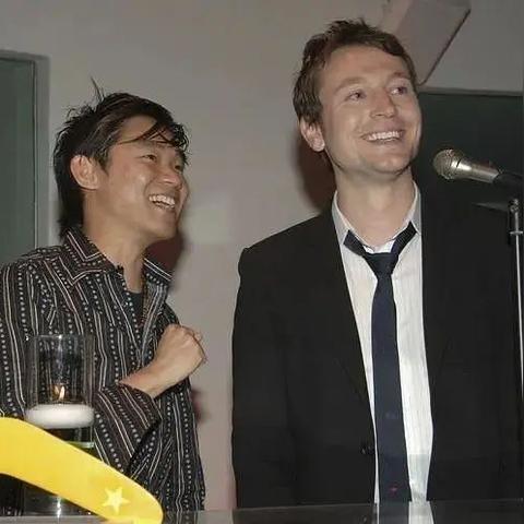 《狼人游戏》首曝VR多人互动,揭秘沉浸式惊悚之夜 《狼人游戏》首曝VR多人互动,揭秘沉浸式惊悚之夜