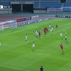 高科技对决，揭秘首尔特工混乱之战