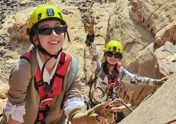 巴迪亚求生探险：沙特阿拉伯秘境求生新篇章