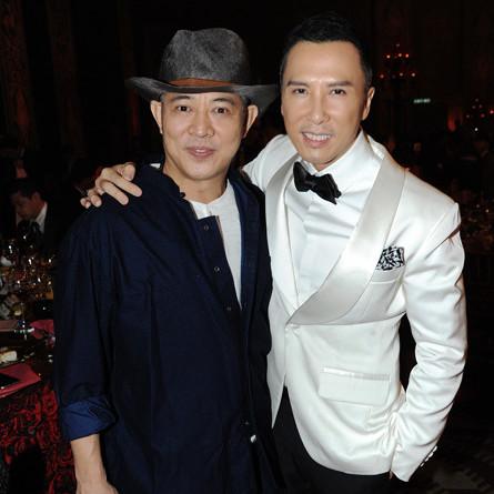 《浪人崛起》深度解析：版本差异与价值揭秘