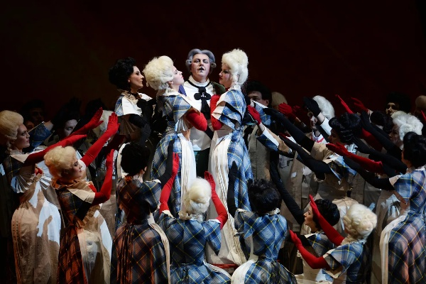 亚克拉西亚曙光，歌剧新韵绽放