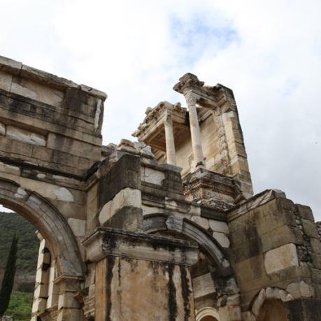 原神圣遗物词条攻略：精准选择，优化属性搭配