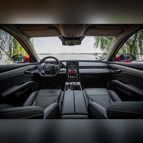 冬日精灵新装亮相，《命运方舟》12月20日焕新启航，惊喜福利大放送