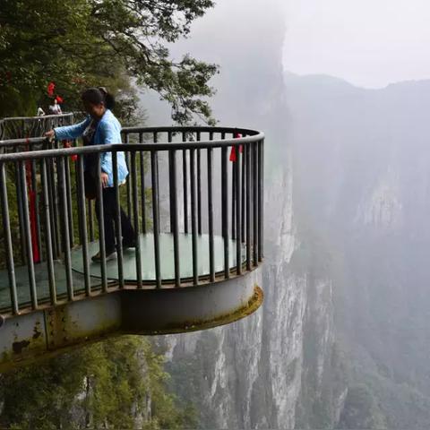 穿山隧道建造攻略：揭秘《都市天际线2》高效施工新技巧