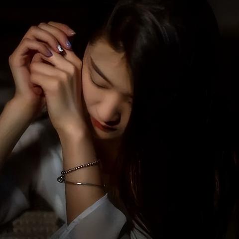 绝望求生，生化启示录2四大英雄勇闯生死关