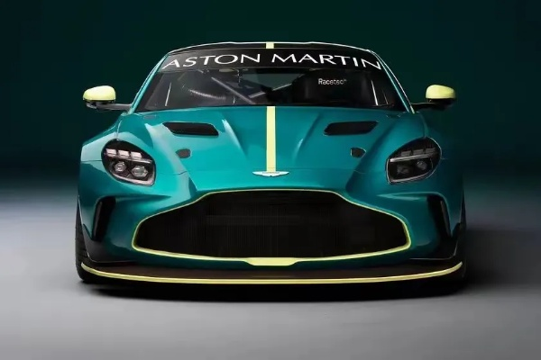 豪华车盛宴！阿斯顿·马丁7款改装《赛车计划》巅峰对决