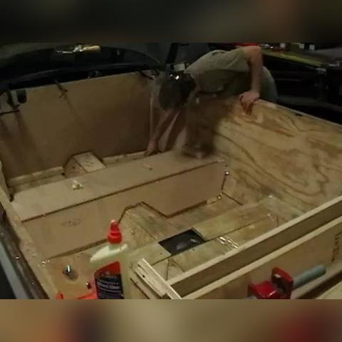 轻松泡妞攻略，多任务技巧《模拟人生4》视频教学大揭秘