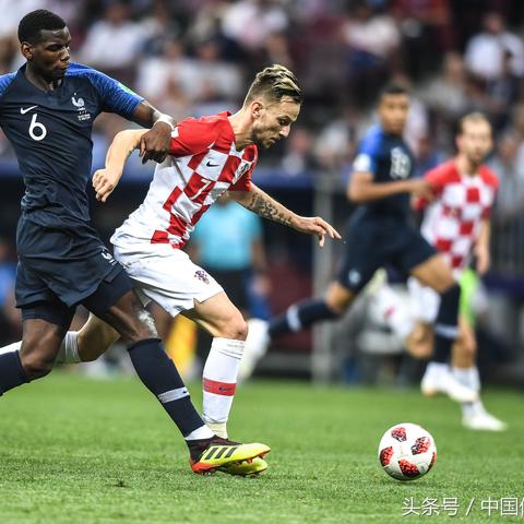 震撼视觉革新**体验升级**，《FIFA 15》新影像惊艳亮相