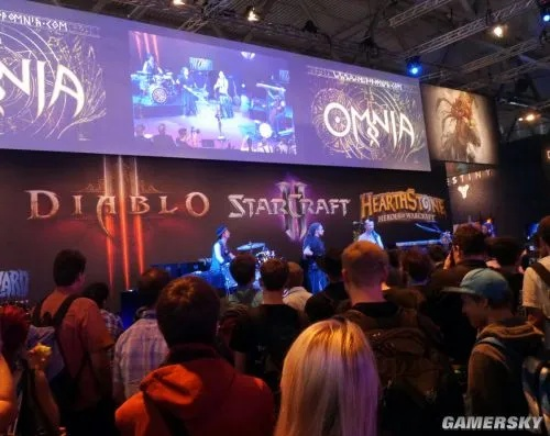 Gamescom盛况空前,媒体玩家齐聚,共鉴超越E3新篇章 Gamescom盛况空前,媒体玩家齐聚,共鉴超越E3新篇章