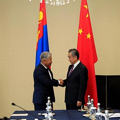 《暗黑破坏神4》赛季新篇章：揭秘元素觉醒，探索无尽冒险之旅