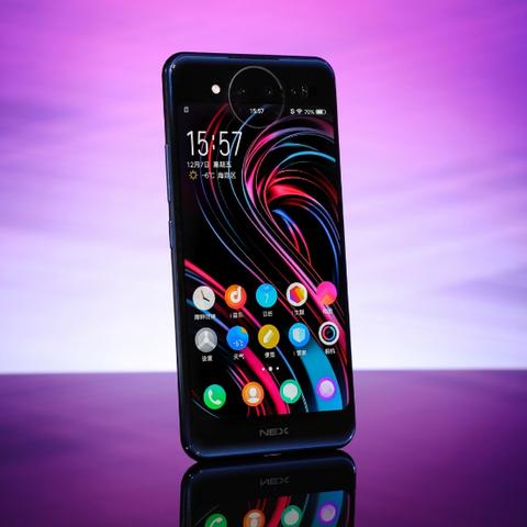 逆流而上《GTA5》创新力破局，年度游戏新标杆