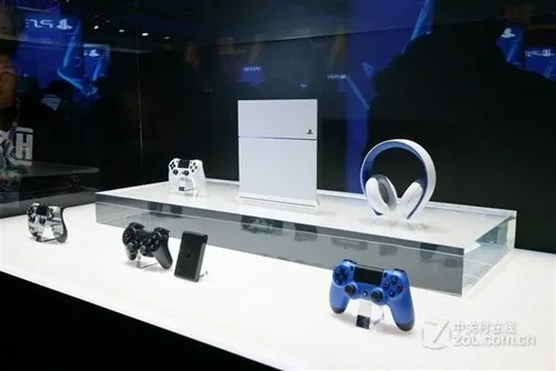 PS4主机E3盛装亮相，引领游戏新纪元