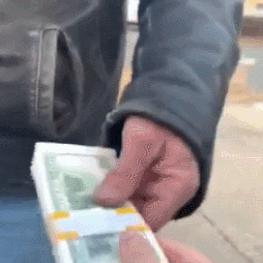 地铁末世求生记:曙光揭秘,人性光辉闪耀 地铁末世求生记:曙光揭秘,人性光辉闪耀