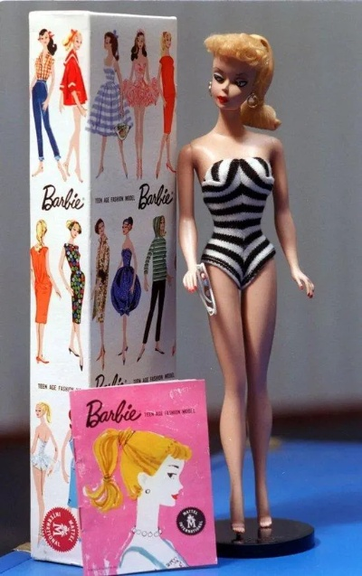 奇葩娃娃便便大揭秘，萌趣玩具新体验