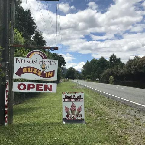 圣诞小屋建造攻略:轻松打造温馨家园新体验 圣诞小屋建造攻略:轻松打造温馨家园新体验