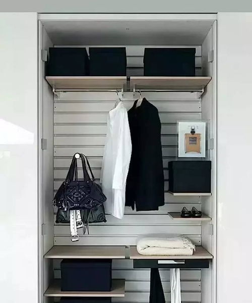 行李超重秒变移动衣柜？4斤衣物穿身上的操作，游戏老司机早玩透了！