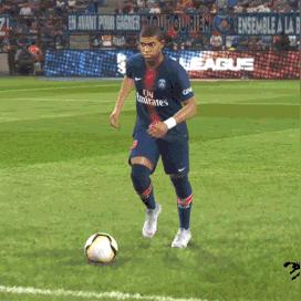 欧冠巅峰对决!PES2018实况足球精彩集锦解析新视角 欧冠巅峰对决!PES2018实况足球精彩集锦解析新视角