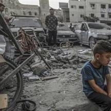 《生化危机2重制版》里昂第二版攻略：深度解析生存技巧与升级路径